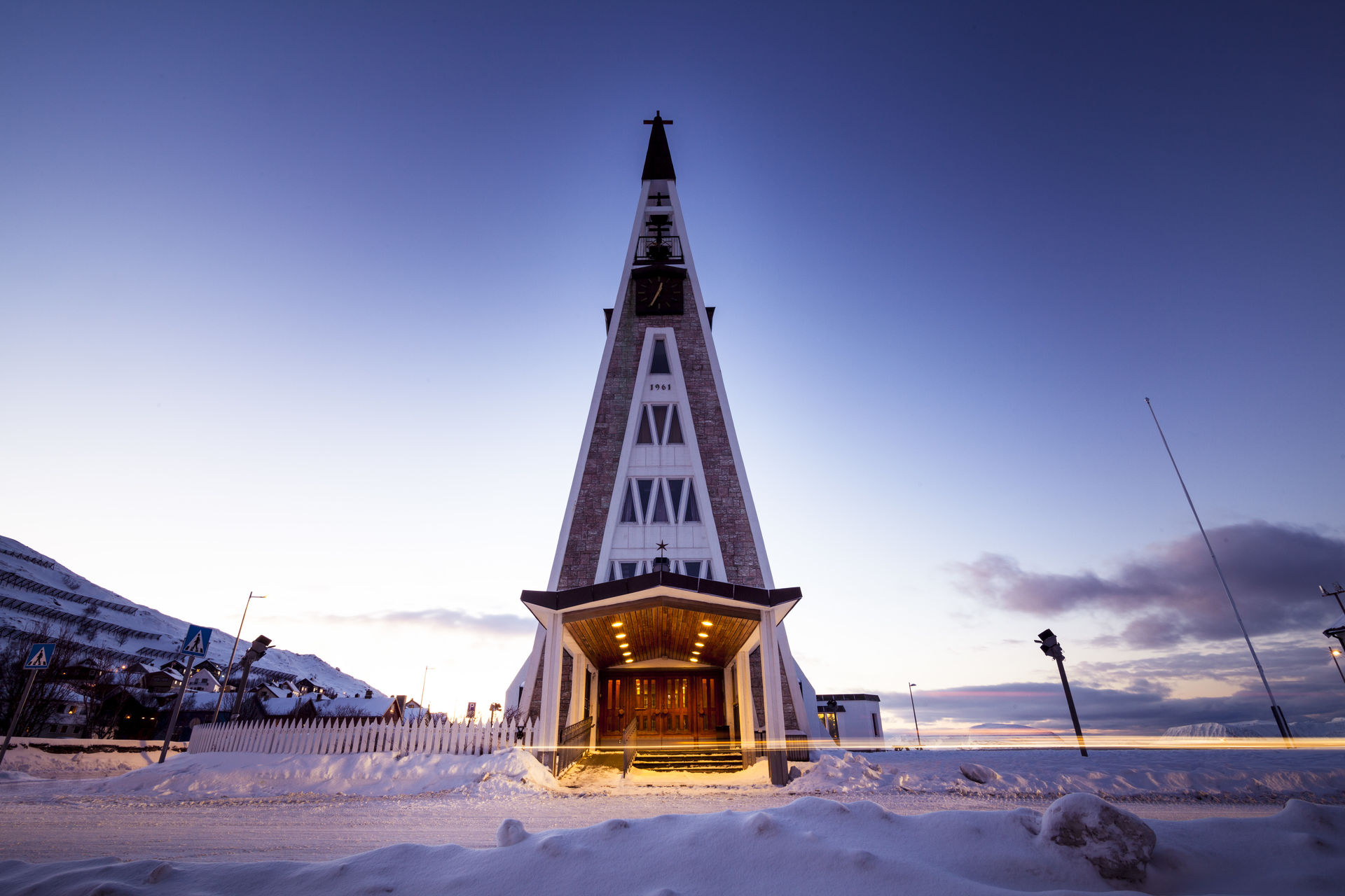 Kirken fra 1961 er en av de flotteste fra gjenreisningstida © Ziggi Wantuch
