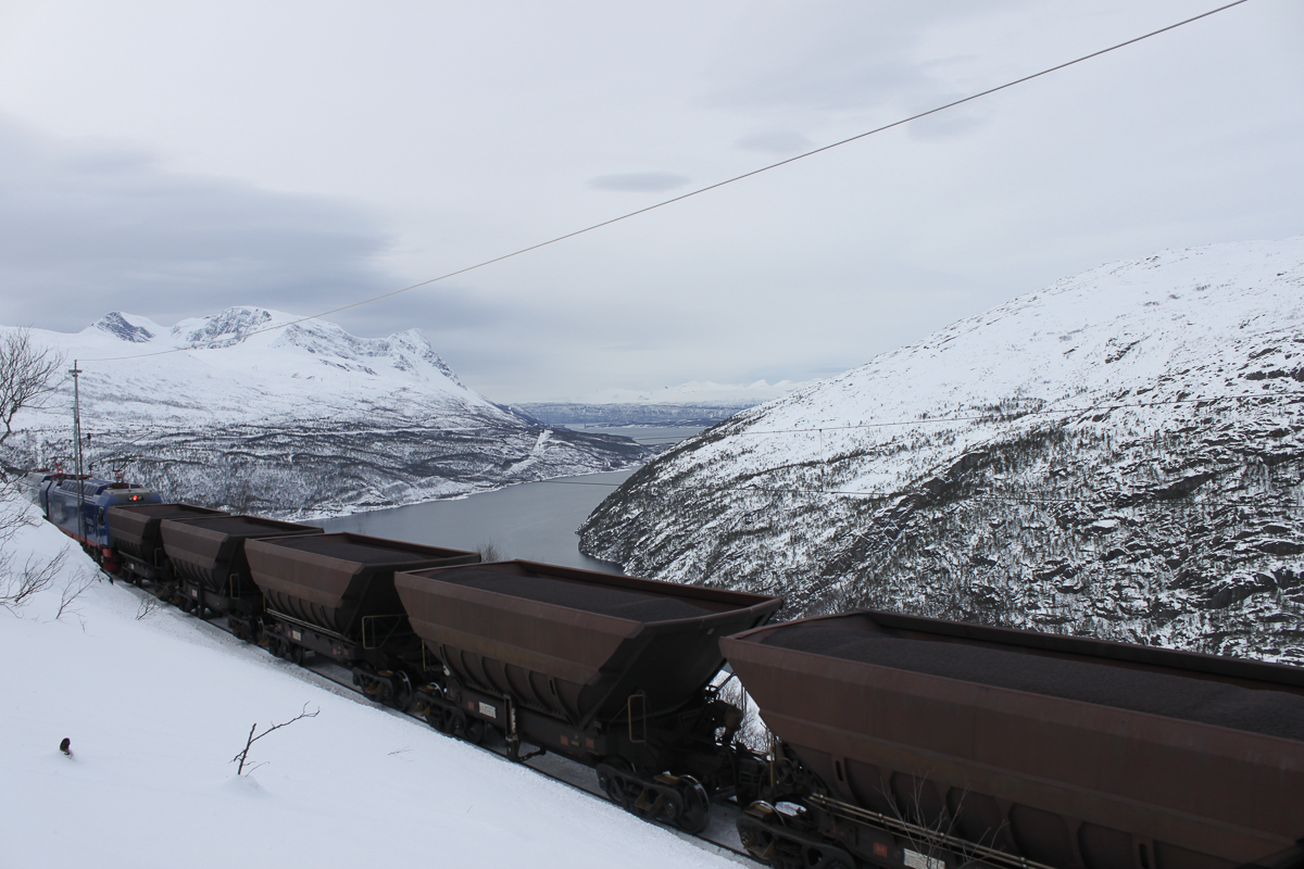 Train at Ofotbanen transporting iron ore © Thor Brækkan