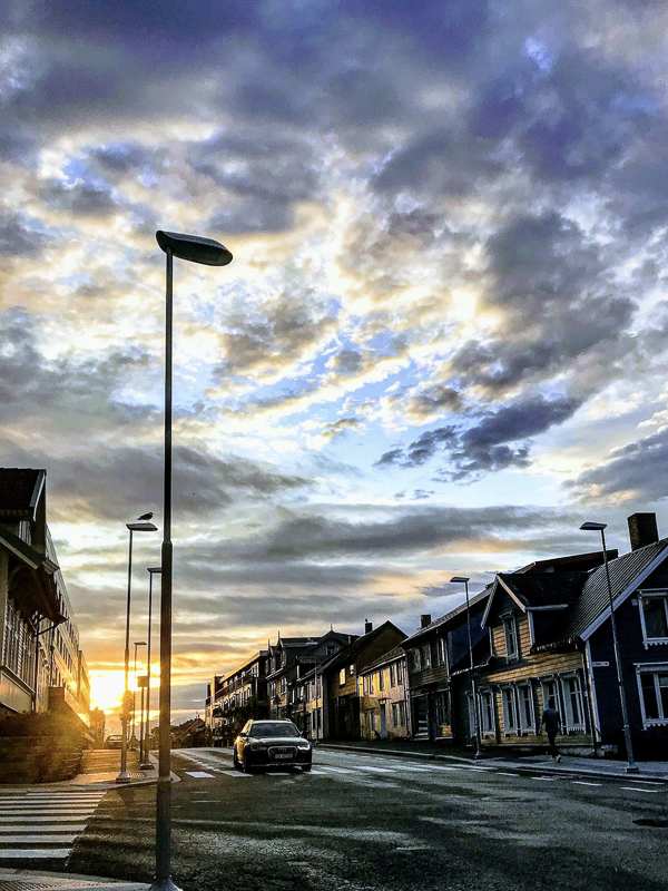 Sunshine at 2am in Tromsø © Knut Hansvold