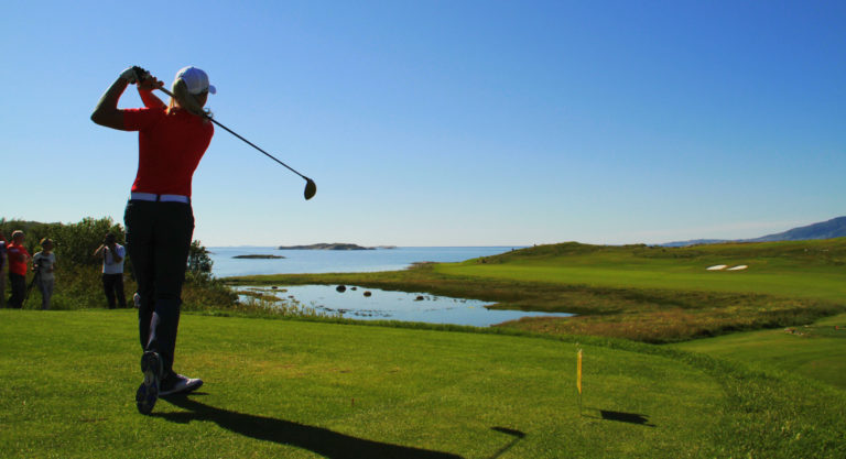 The golf course at Myklebostad © Tore Olsen