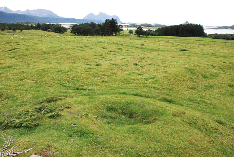 The landscape is full of mounds from the military camp © Knut Hansvold