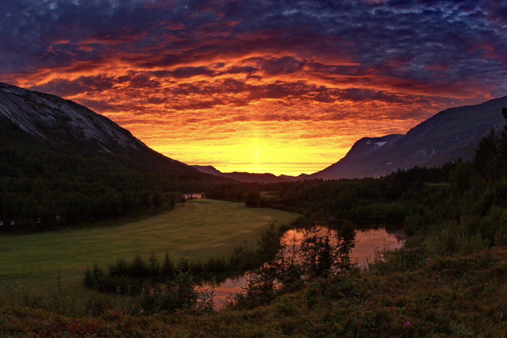 The Midnight Sun at the Skjomen Golf Course