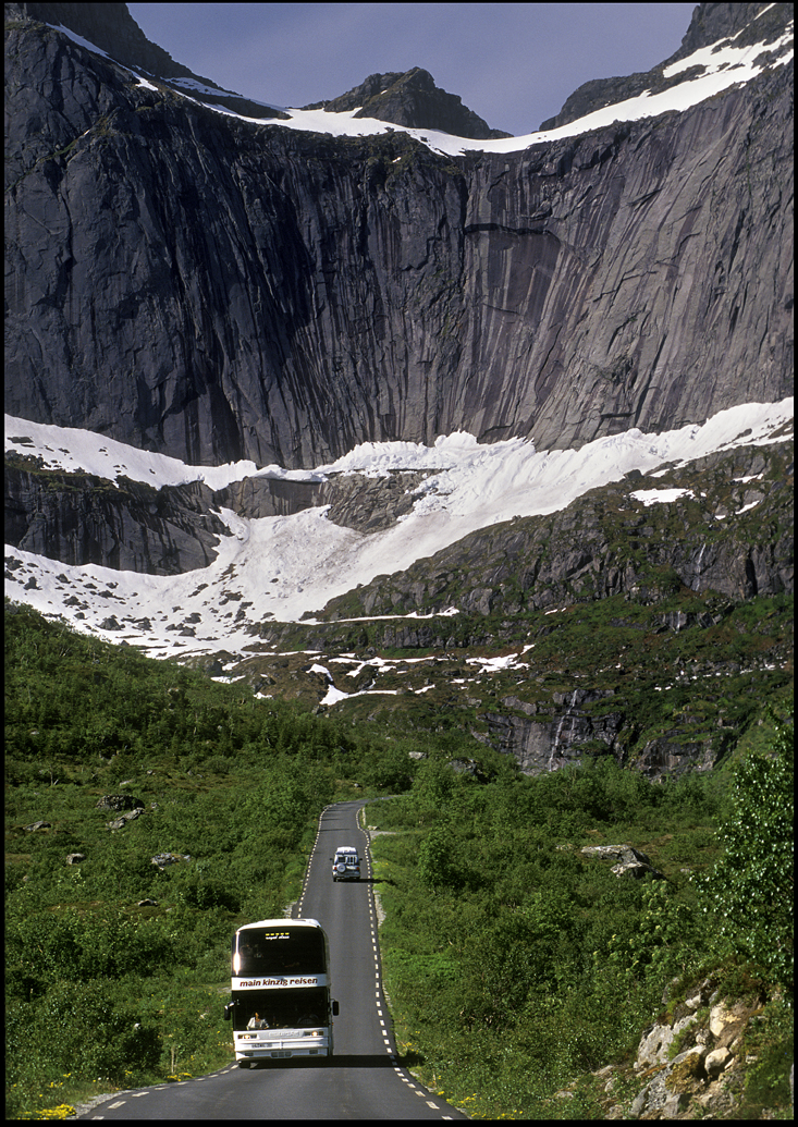 Incredible mountain scenery greets you at every turn on the routes around Nordland. This is at Nusfjord © Ernst Furuhatt