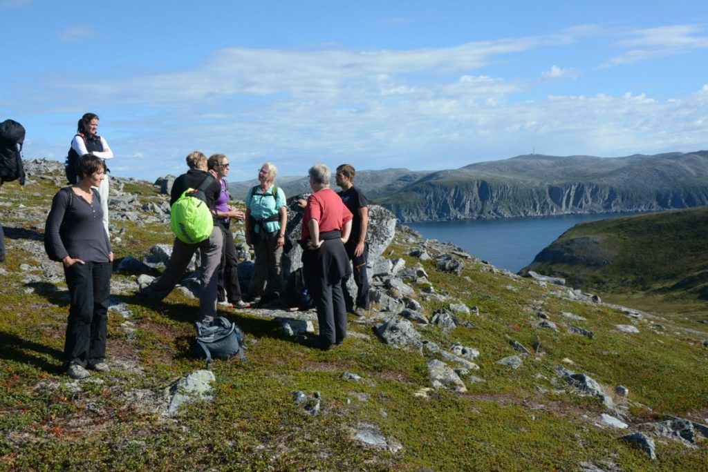 Walk to the sea cliffs above the famous Finnkirka - Visit Northern Norway