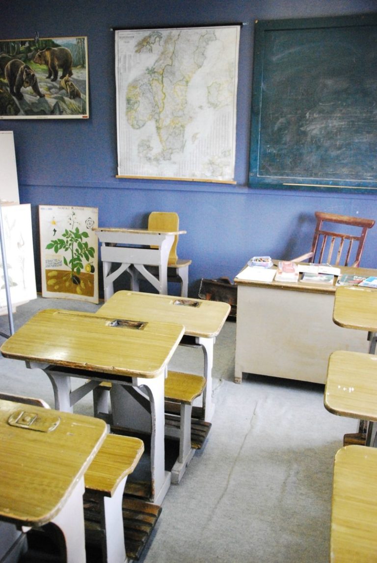 Example of an old style classroom © Knut Hansvold