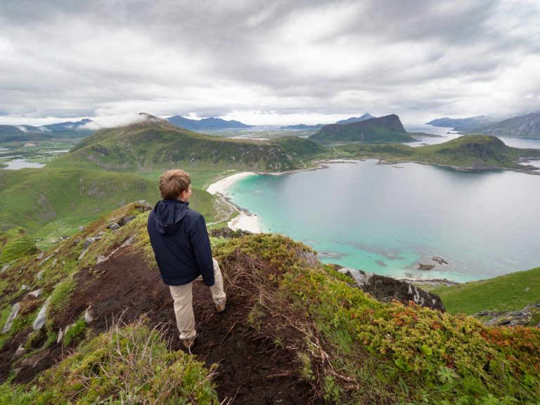 Mannen kan passe for en ungdom med fjellerfaring, men turen er delvis eksponert © Kristin Folsland Olsen