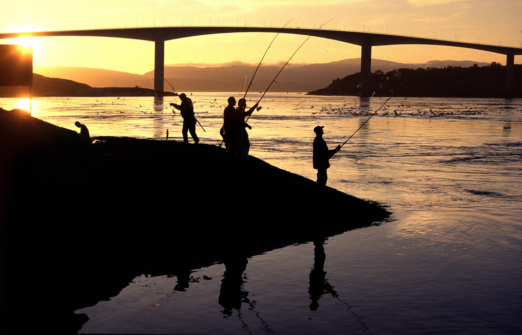 Salt water Fishing is allowed at all times, even under the midnight sun, however lakes and salmon river fishing may require a licence © Ernst Furuhatt