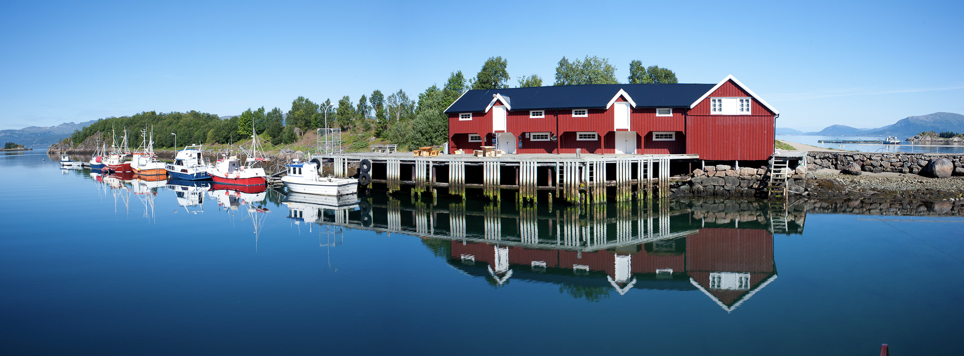 Set amongst sheltered waters, perfect conditions for fishing © Akvakultur i Vesterålen