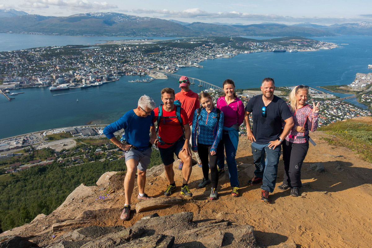 Er du i Tromsø i sommer? Denne utsikten er verdt hver eneste meter! © Mats Hoel Johannessen