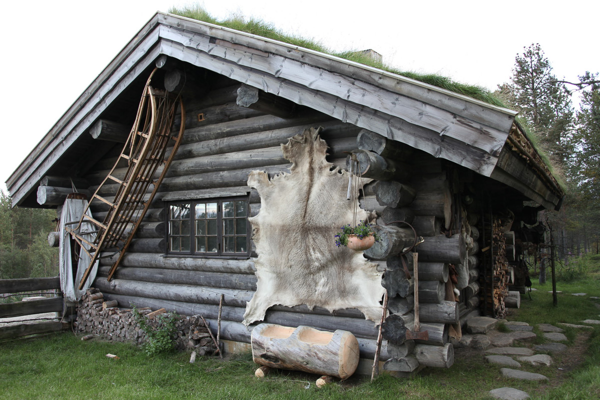 Specially designed cabin at Engholm's © Roger Johansen