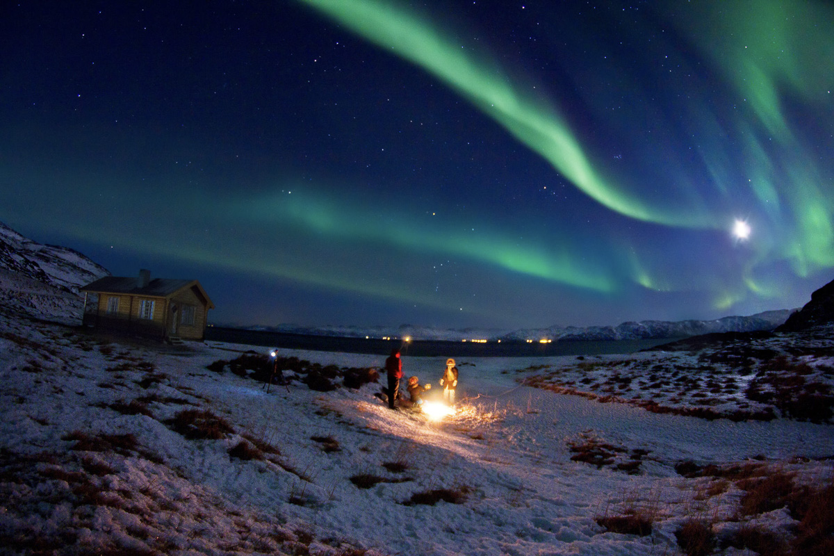 Northern Lights ribbons over the nightsky near Hammerfest © Ziggi Wantuch