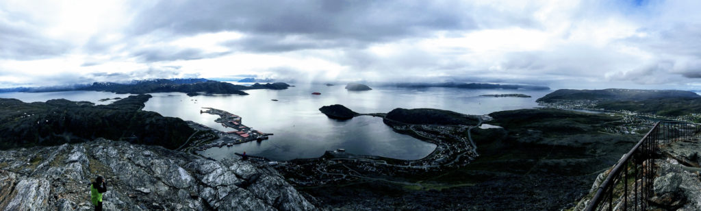Utsikt fra Tyven mot Rypefjord © Knut Hansvold