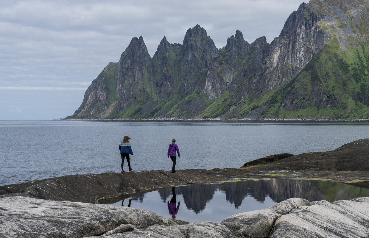 Smooth rock surface at Tungeneset with that view to the Okshornan cliffs © Jarle Wæhler/Statens vegvesen