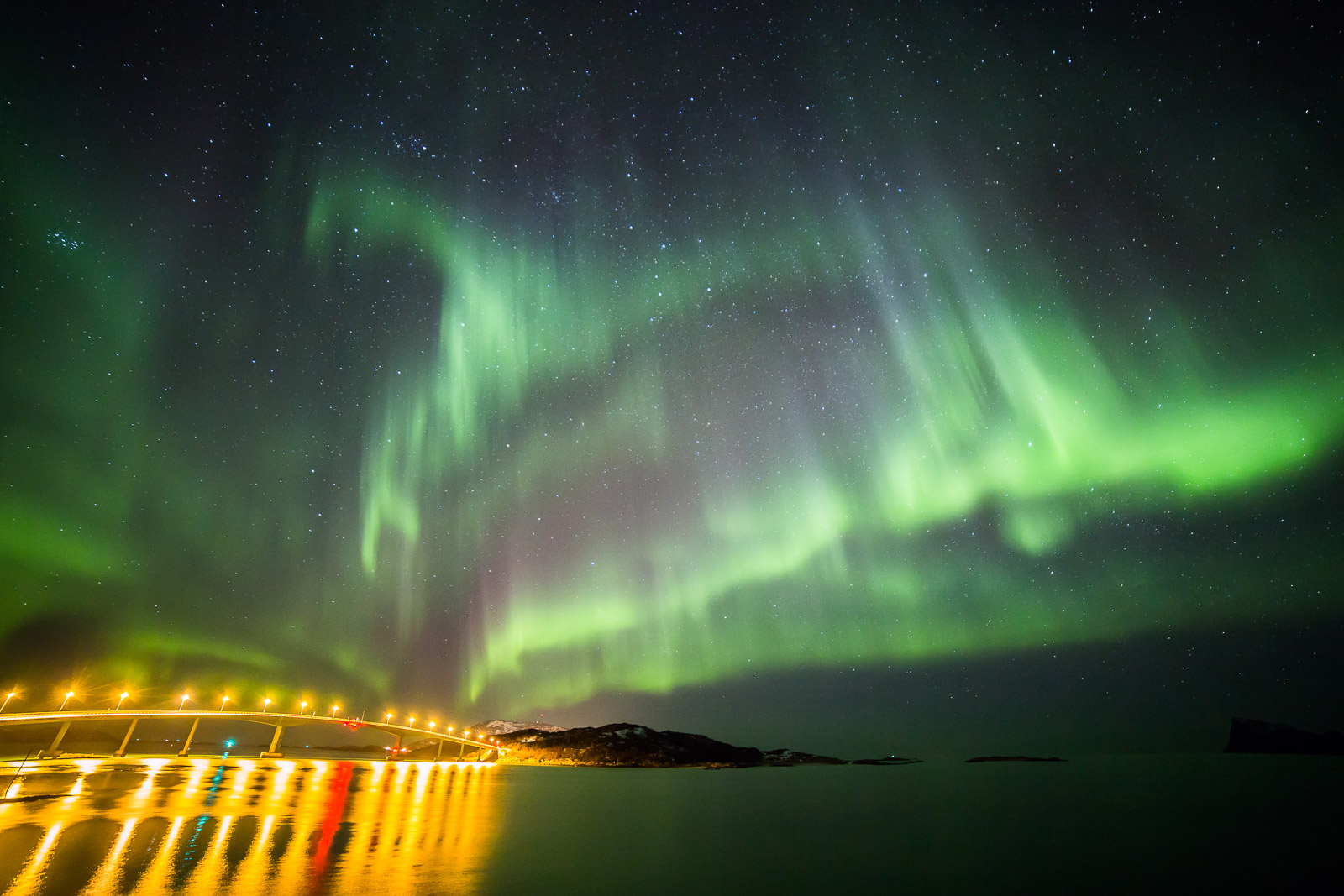 Northern Lights over the Sommarøy bridge © William Copeland