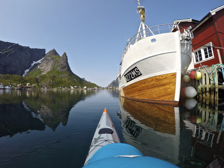 The Lofoten Summer kayak dream © Kristoffer Vandbakk