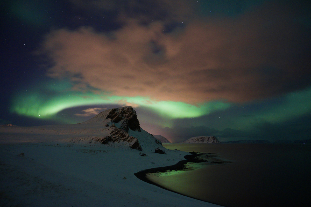 Northern Lights over arctic coasts at the Magerøya Island ©www.71-nord.no