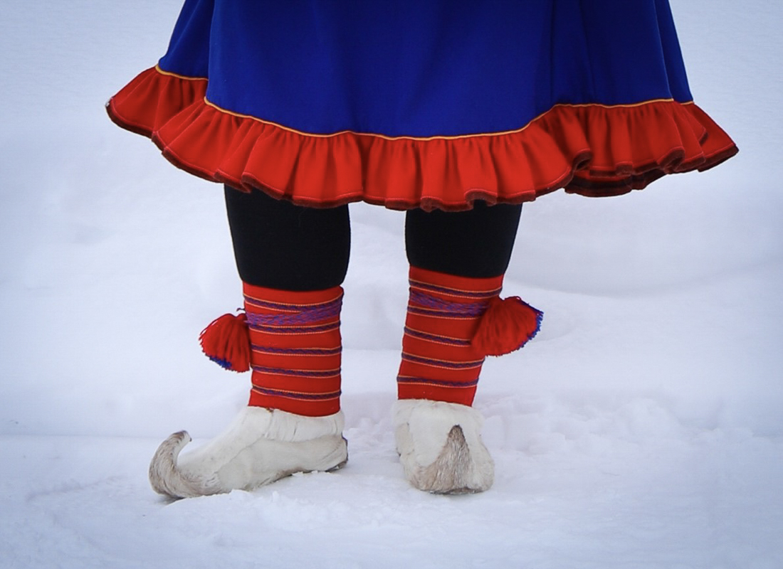Traditional vuoddagat (shoe bands) with traditional Sami patterns, and a holbi, the edge of the gákti (traditional dress), all from the Karasjok area © Paula Rauhala/SVD