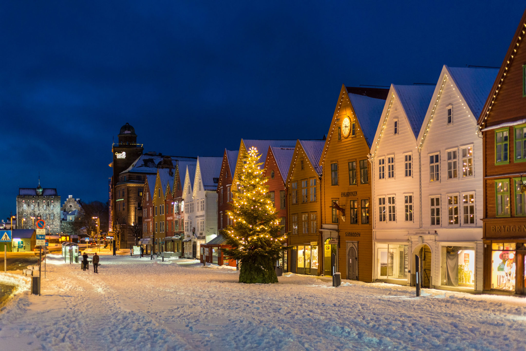 Christmas at the old wharf Bryggen, found on the Unesco world heritage list © Fjord Norge