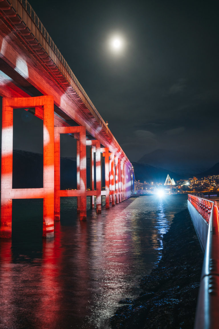 The Tromsø Bridge dressed for Christmas © @jensenmedia
