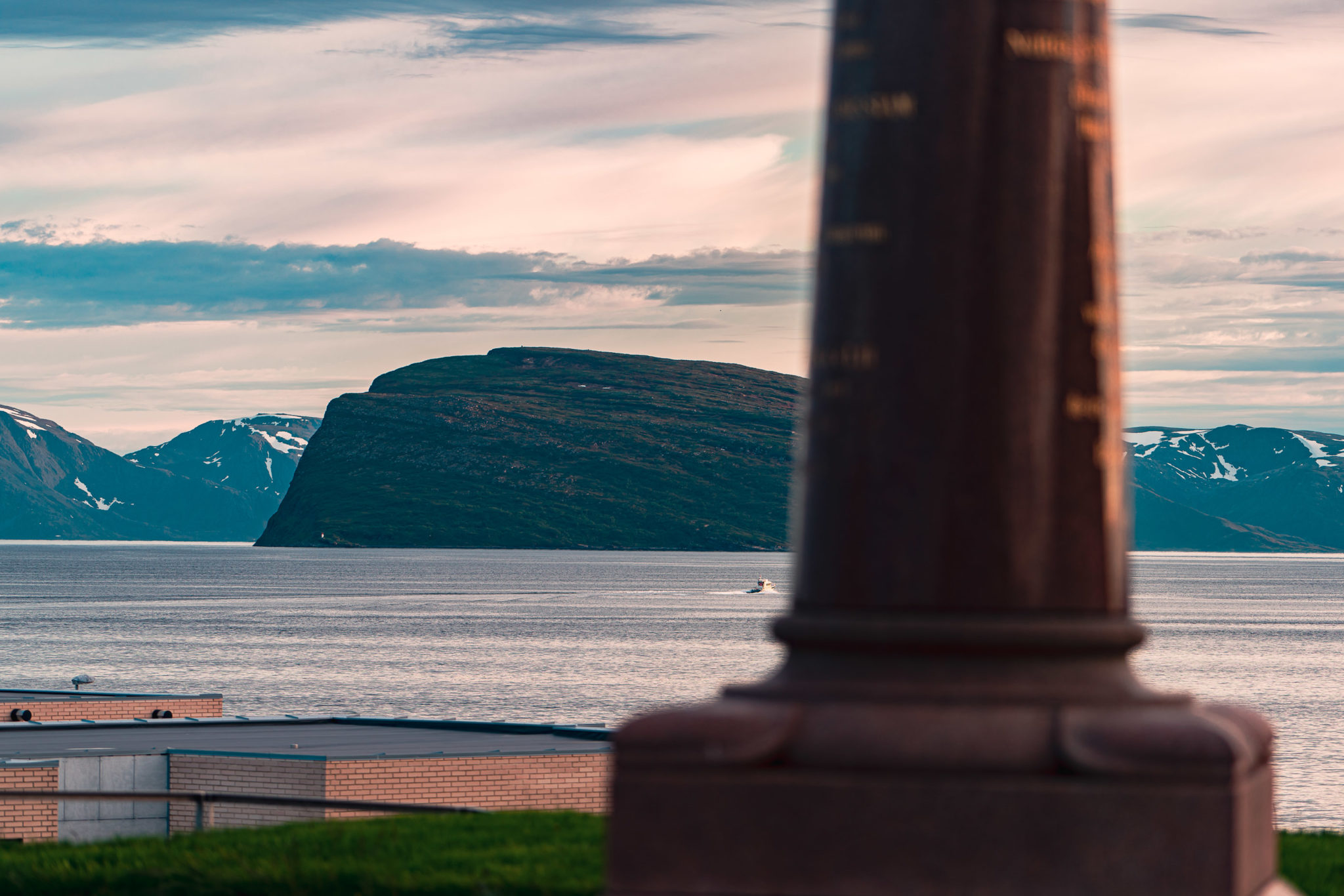 The Meridian column in Hammerfest, with a view towards the island of Håja and Sørøya Island afar © Marte Nyvoll