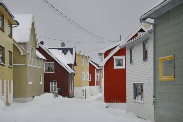 Gryllefjord, a colourful village on Senja's outer coast, dressed for winter © Reiner Schaufler