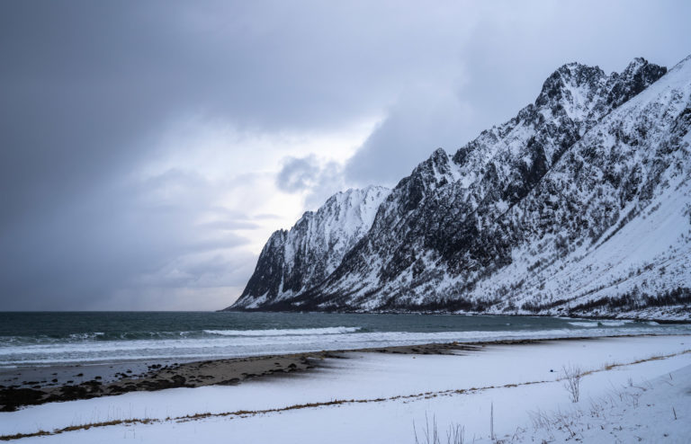 The beach at Ersfjordstranda in winter weather © Fri-Jorunn Stabell/Statens vegvesen