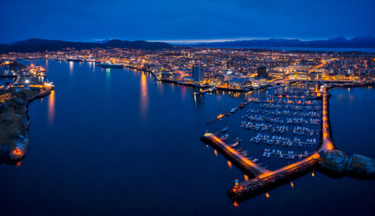 Bodø's port in blue light © Kent Even Grundstad