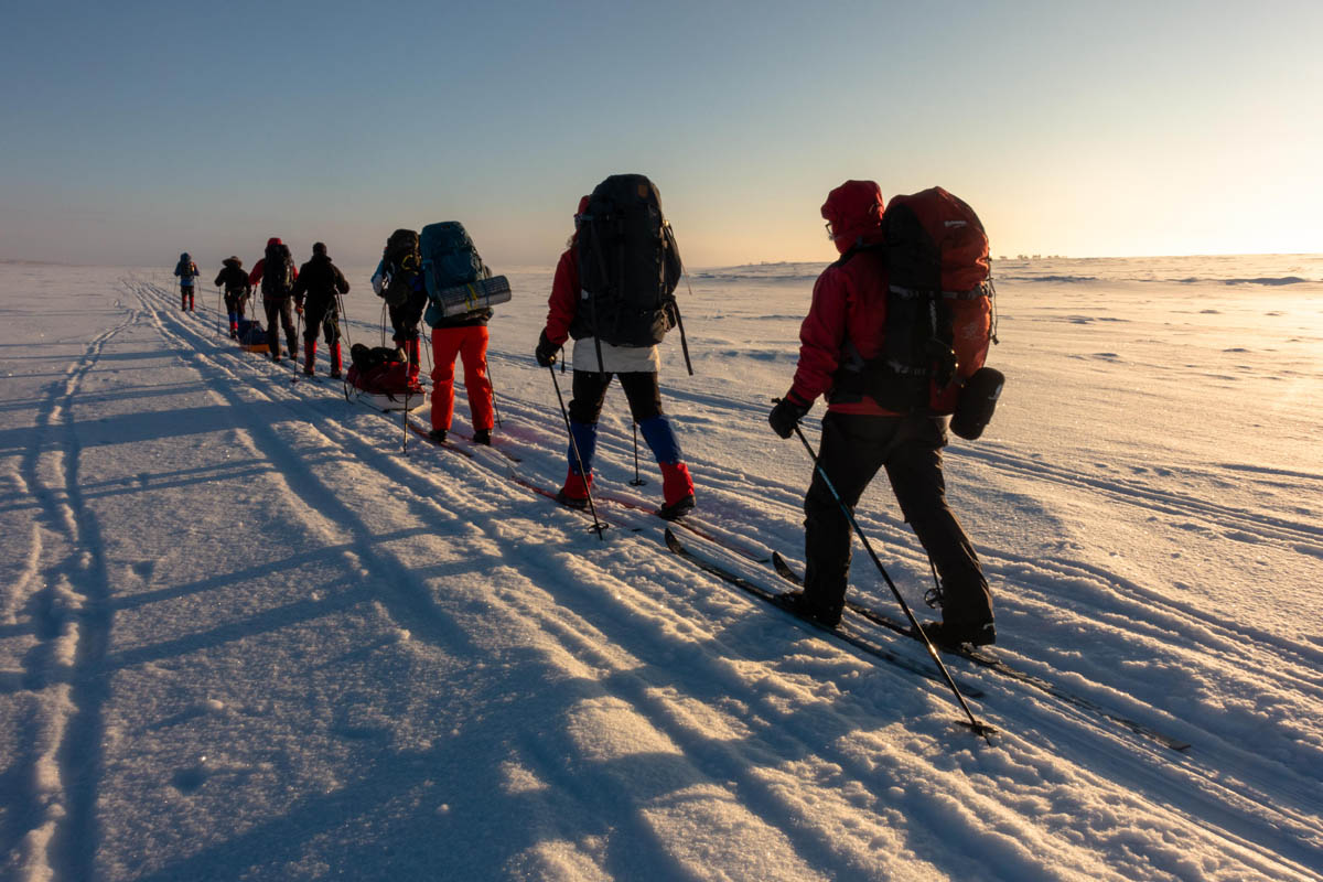 Skiers crossing the Finnmark Mountain Plateau © Mats Hoel