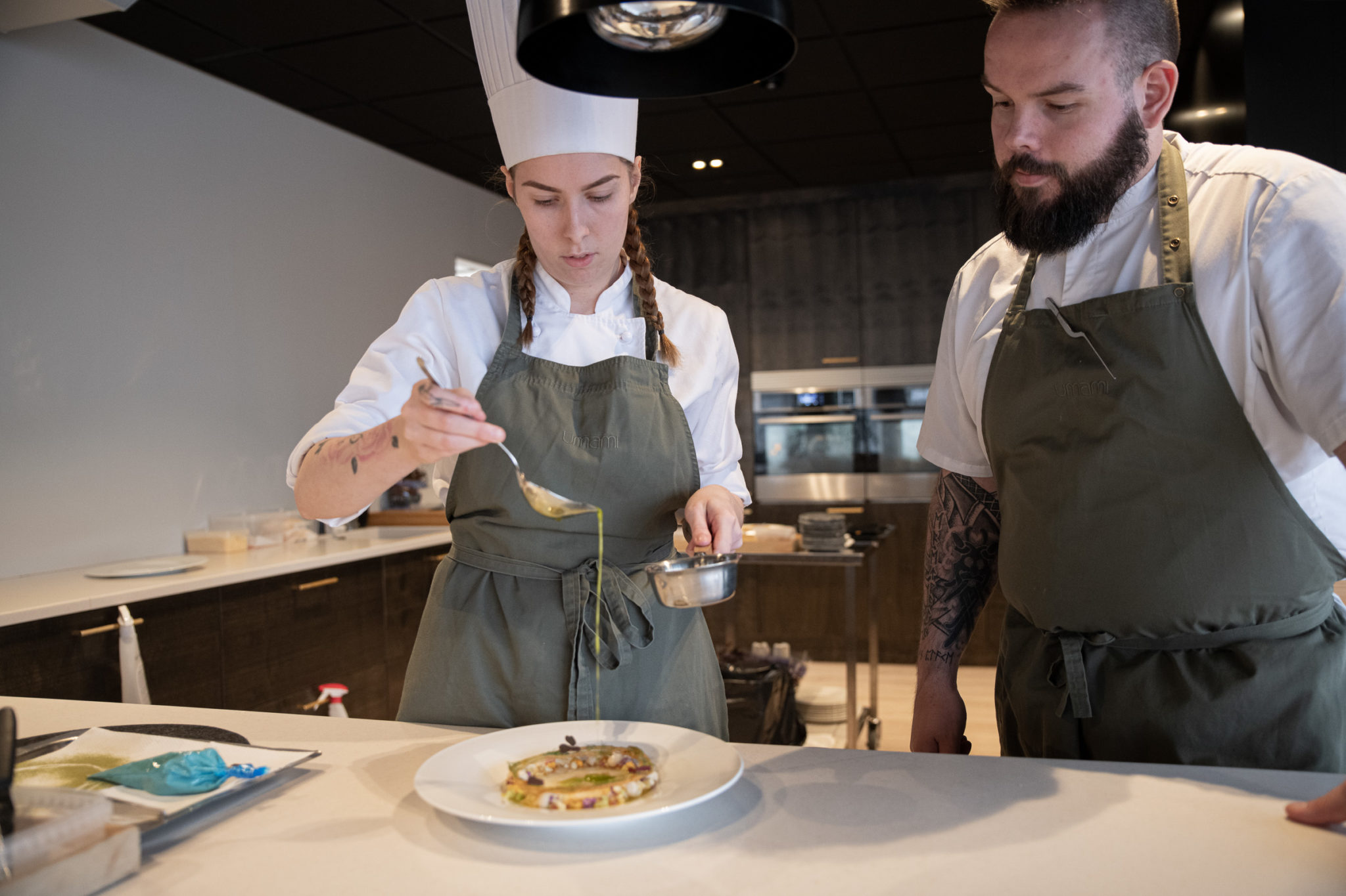 The Umami chefs at work © Lars Åke Andersen
