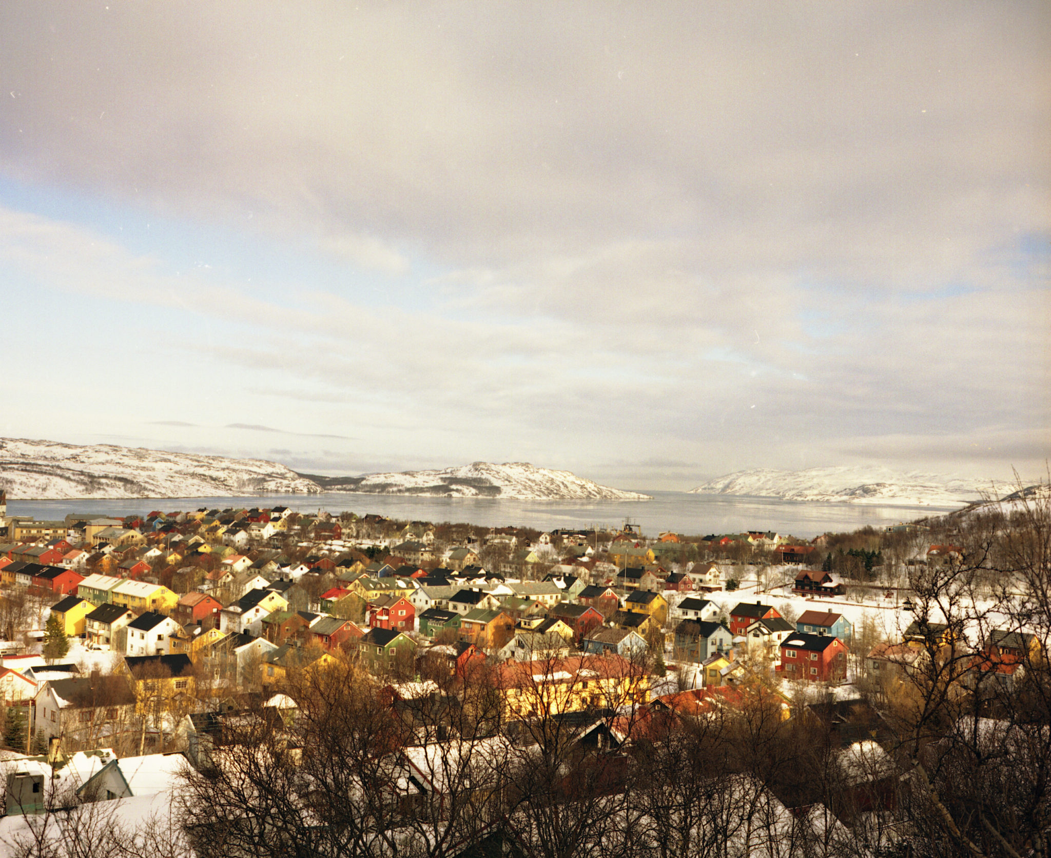 Sun is hitting Kirkenes on a beautiful winter day. © Jørn Tomter