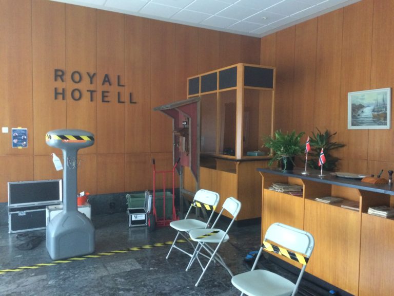Location "Reception at Royal Hotel". Photo: Nordisk Film / kampenomnarvik.no