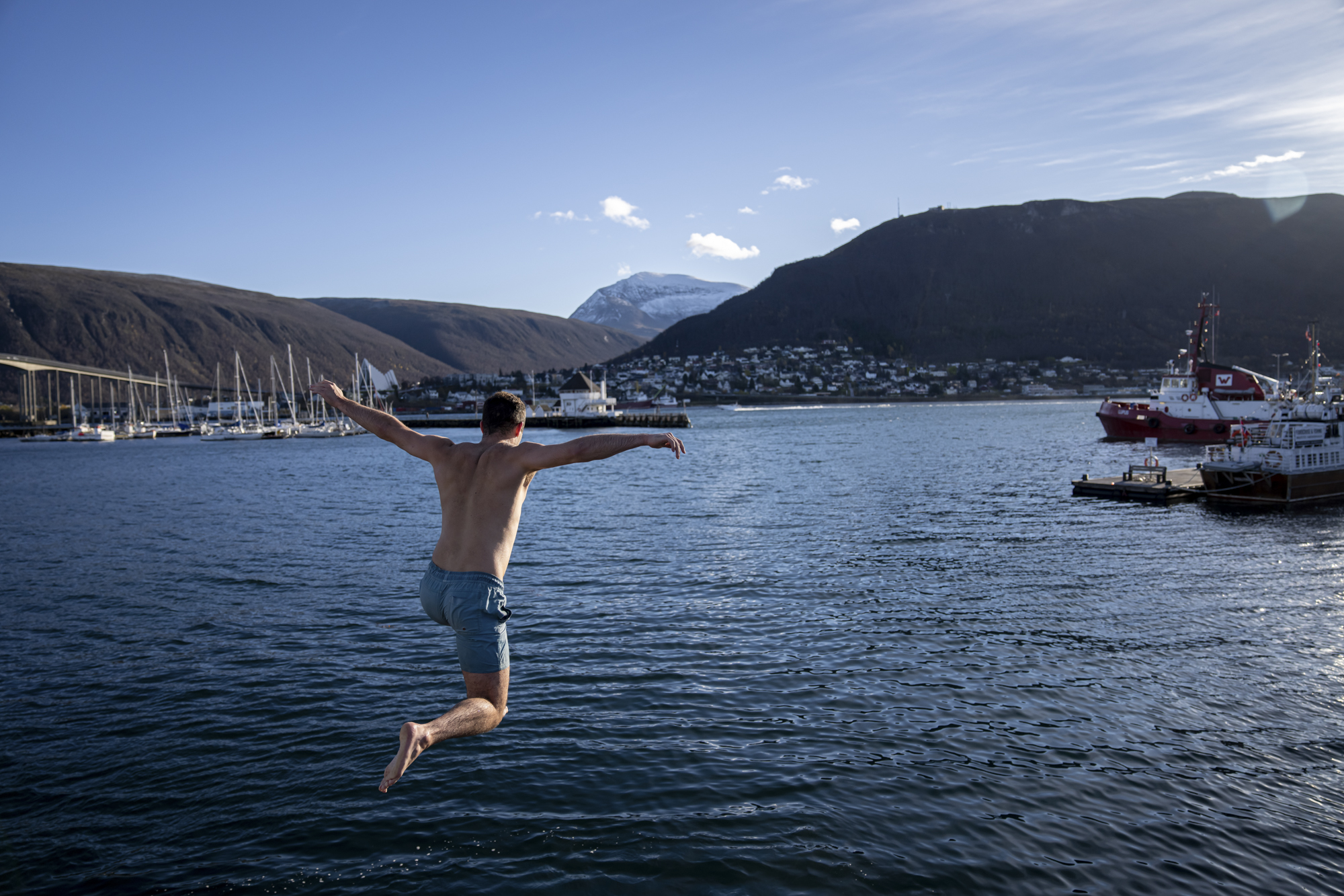 The best time to dive in! Ice bath combined with sauna makes sure you feel alive. © Martin Andersen