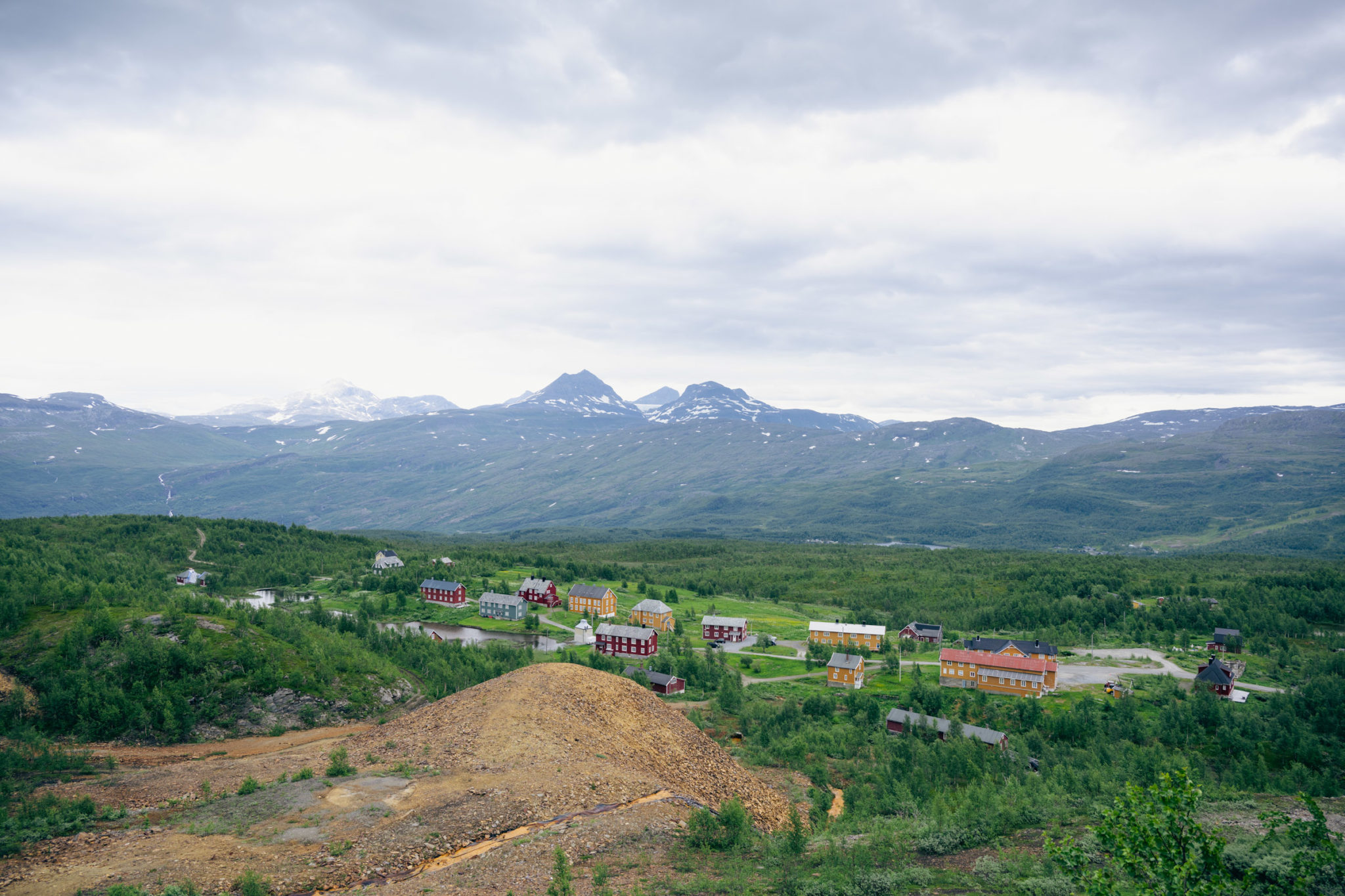 Utsikt over Jakobsbakken med sin fargerike bebyggelse © Marie Nystad Helgesen
