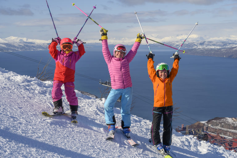 Alpine fun for the arctic kids in Narvikfjellet. Photo: Rune Dahl / visitnarvik.com