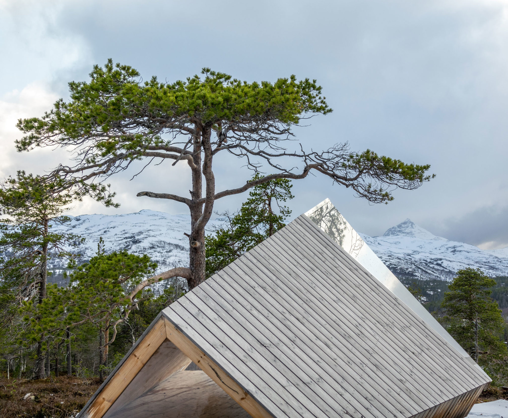 The shelter at Ånderdalen National Park © Dag Arild Larsen