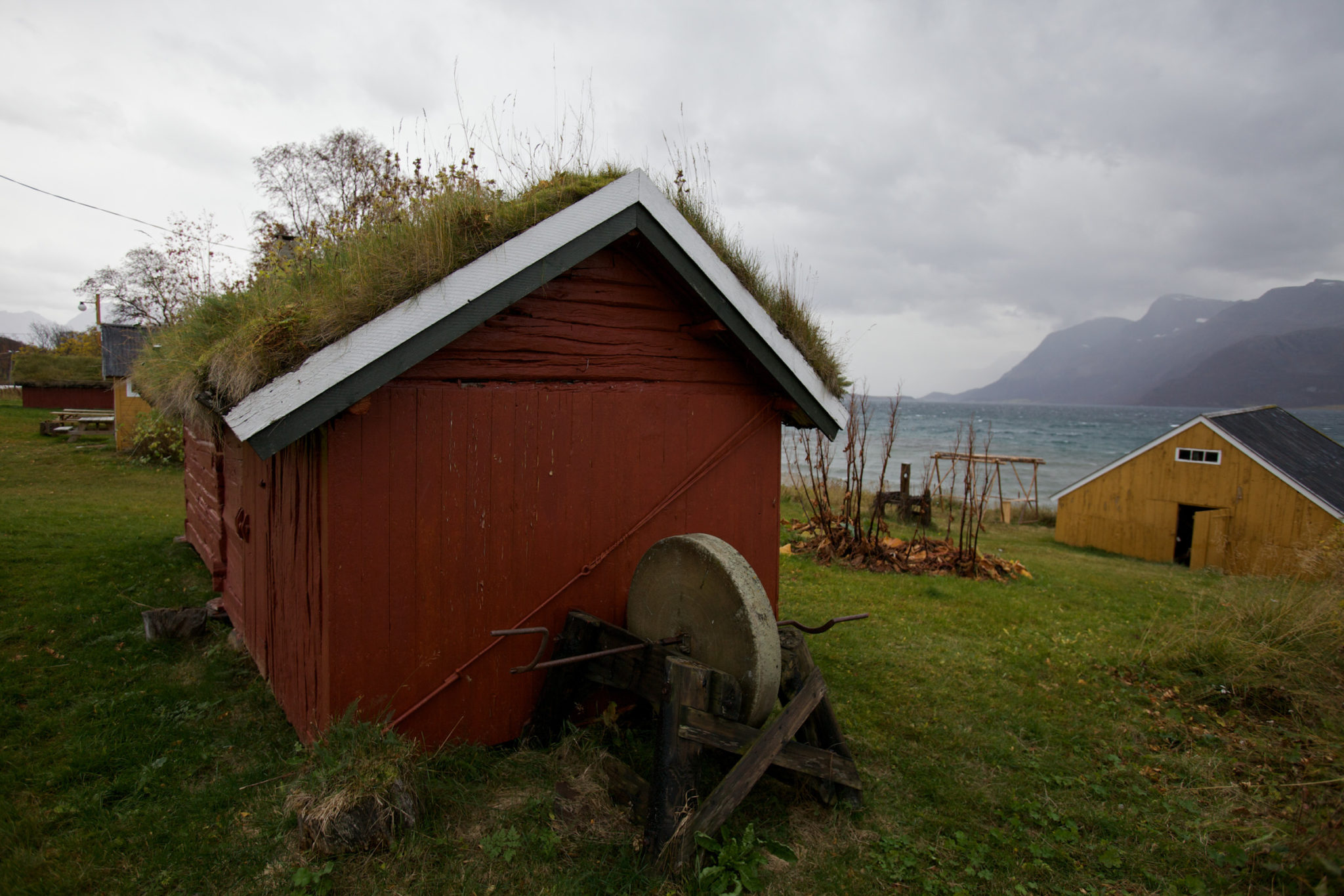 Storage and summer annex at Gamslett farm in Lyngen © Ola Solvang / Nord-Troms Museum