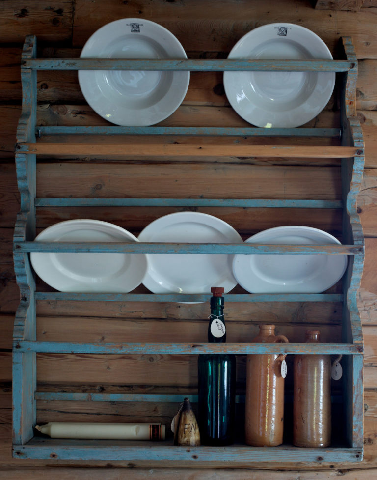 Plate rack at Gamslett gård / farm © Ola Solvang / Nord-Troms Museum