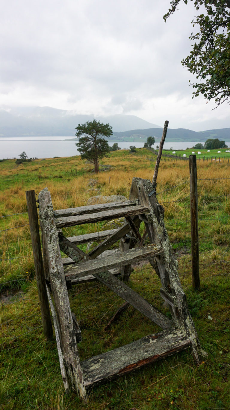 Stile at the Culture path Skallan - Rå, Kvæfjord © Knut Hansvold / NordNorsk Reiseliv