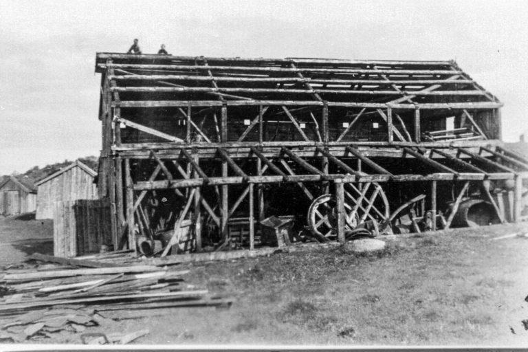 Stornaustet - the big boathouse - is demolished around 1909 © Sør-Troms Museum