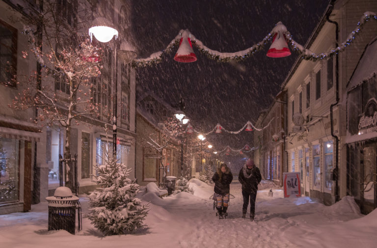 Christmas snow falling in Harstad © Arne Widding