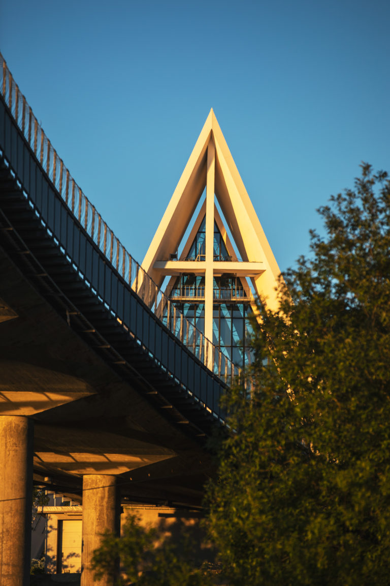 The midnight sun plays with the Tromsø Bridge and the Arctic Cathedral © David Jensen / @jensenmedia"