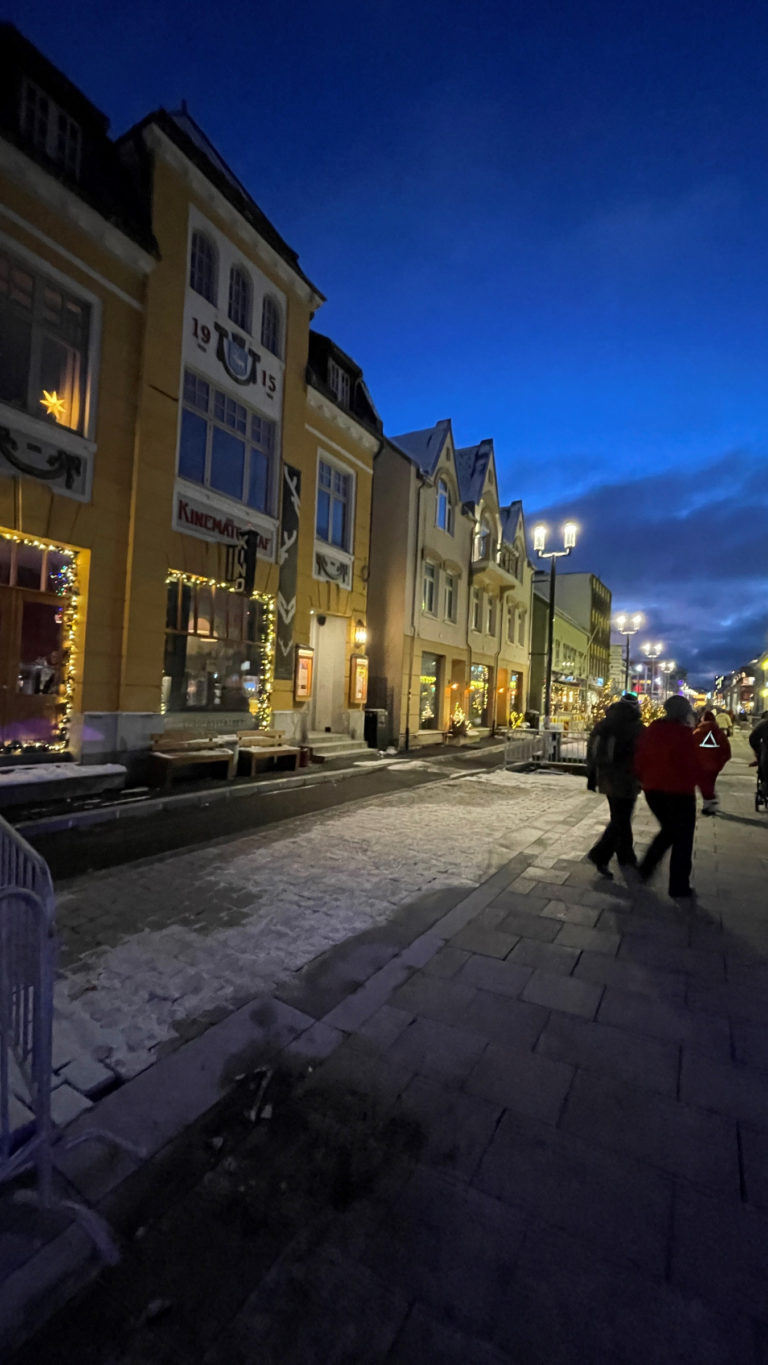 Winter light over Verdensteatret. © Knut Hansvold