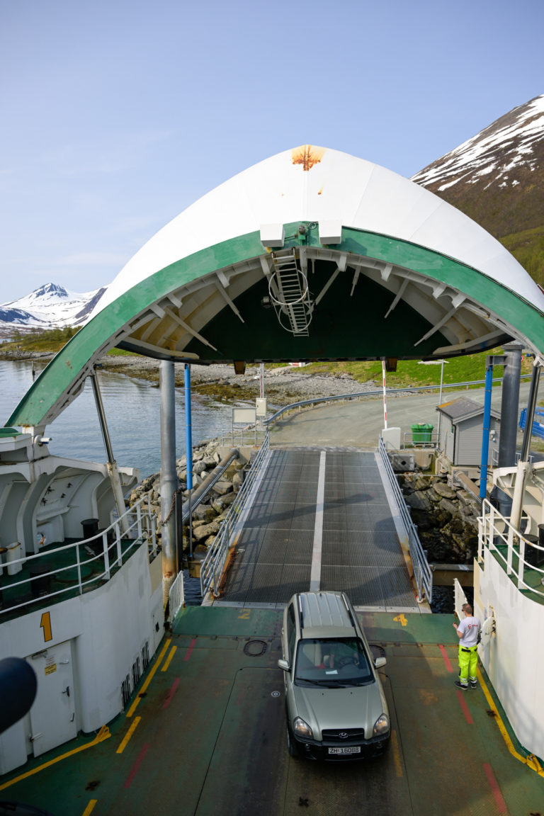 Only a single car boarded the ferry at Nikkeby on Laukøy. Out on the islands, the ferry is of invaluable importance © Knut Hansvold