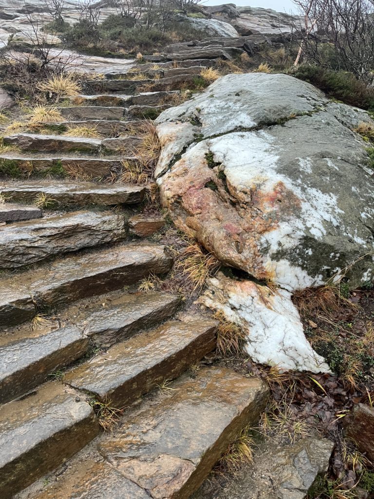 Sherpatrapp opp til byfjellet Keiservarden i Bodø. Foto: Liv Lyng Hauge 