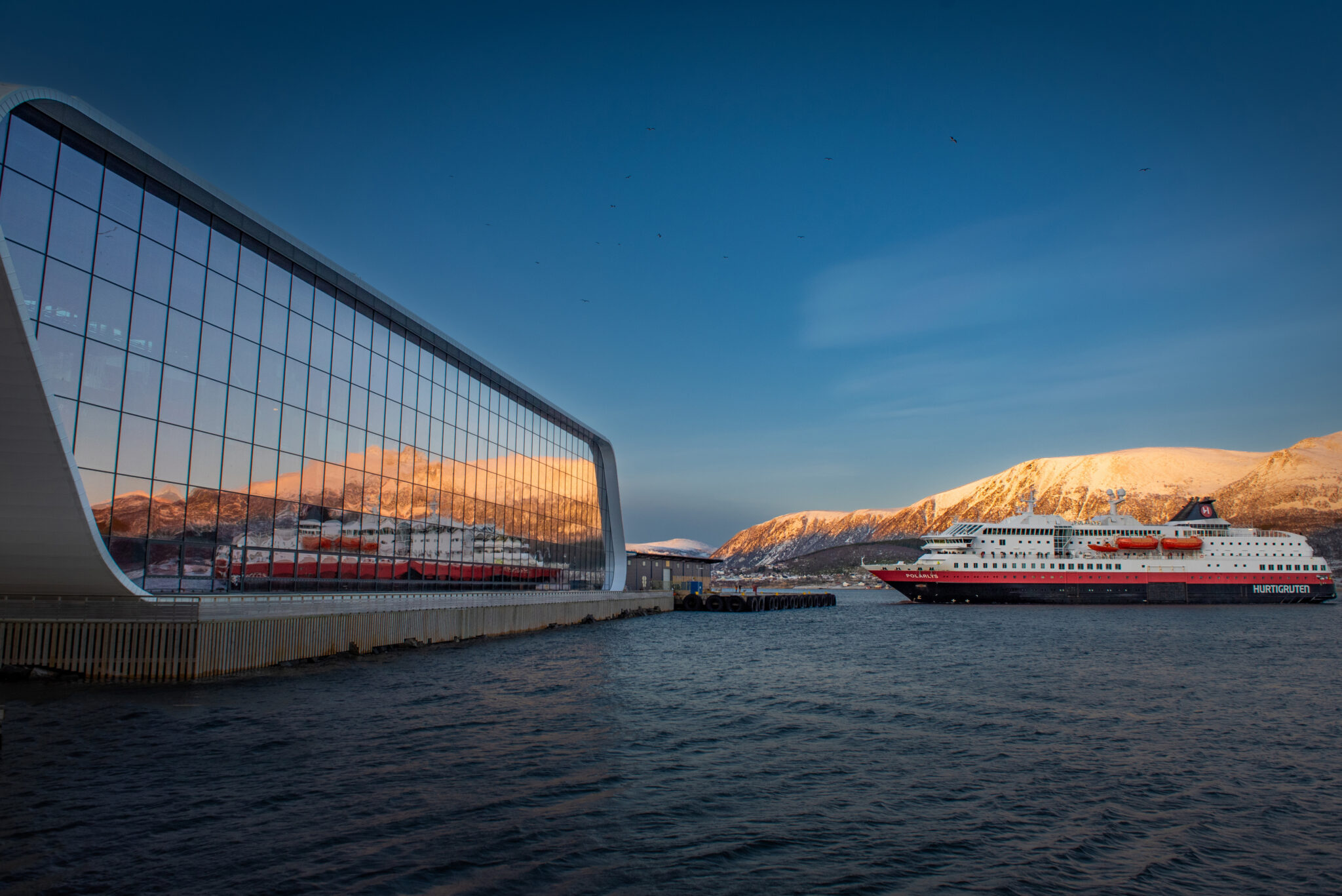 The museum and Hurtigruten. Photo: Bjørn Eide
