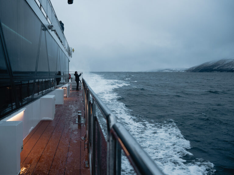 All of a sudden, the snow showers are easing, and the landscape is revealed. Then it all closes again © Marie Nystad Helgesen